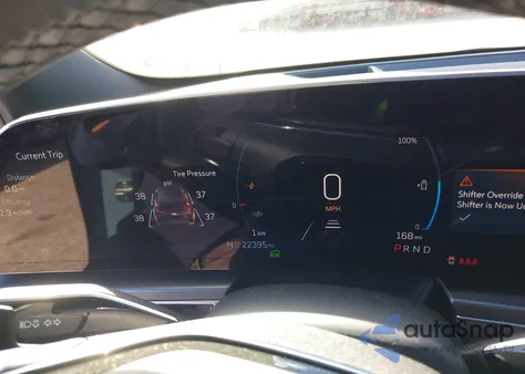 2024 Cadillac Lyriq Tech W/1Sa z USA, uszkodzony, nr VIN 1GYKPMRK4RZ129233